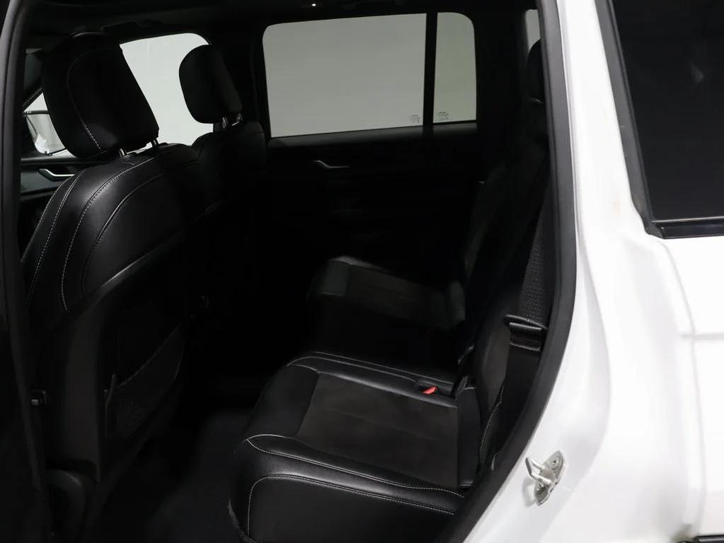 used 2023 Jeep Grand Cherokee car, priced at $33,500