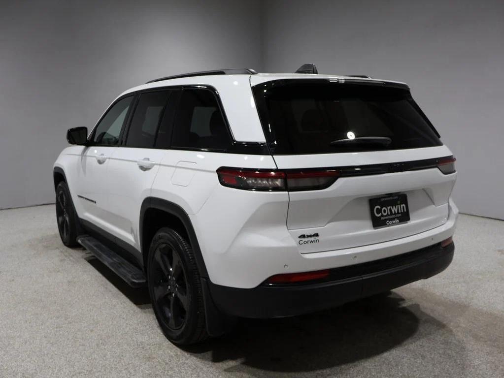 used 2023 Jeep Grand Cherokee car, priced at $33,500