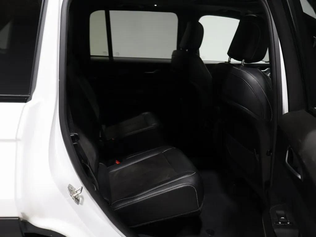 used 2023 Jeep Grand Cherokee car, priced at $33,500