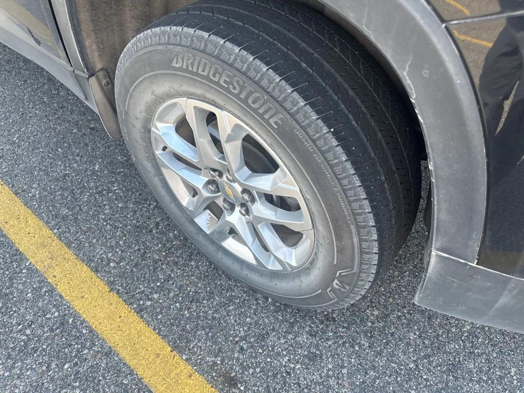used 2021 Chevrolet Traverse car, priced at $22,000