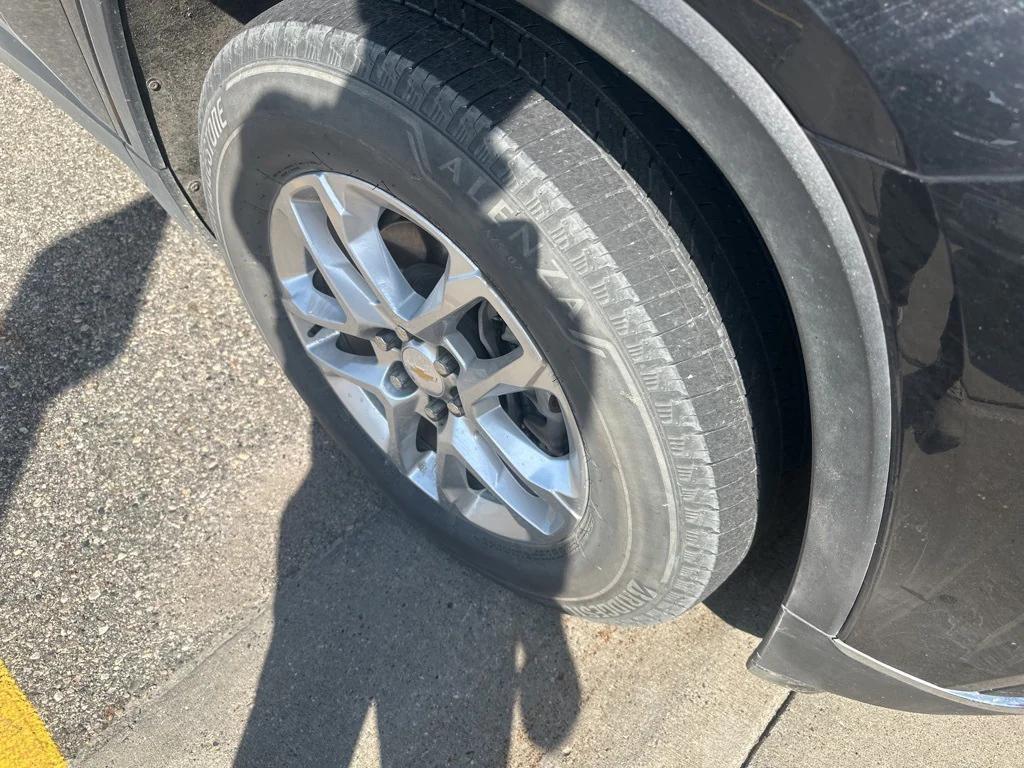 used 2021 Chevrolet Traverse car, priced at $22,000