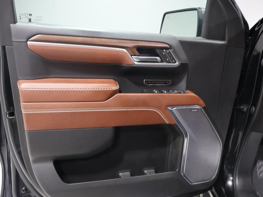 used 2023 GMC Sierra 1500 car, priced at $58,000