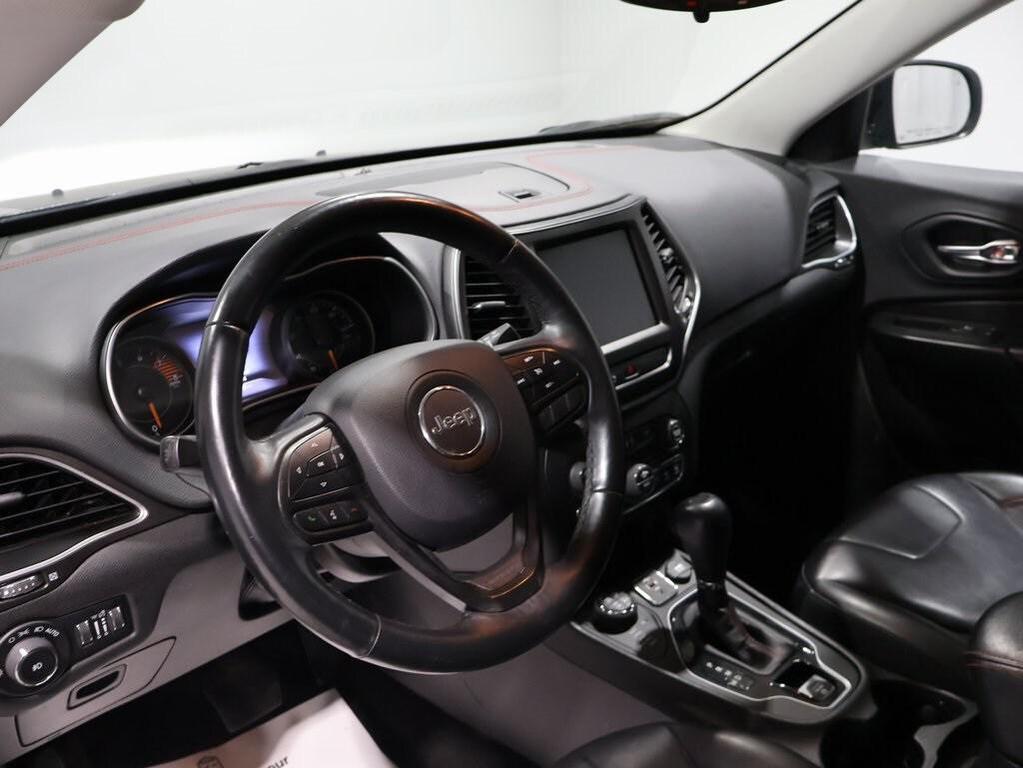 used 2019 Jeep Cherokee car, priced at $18,990