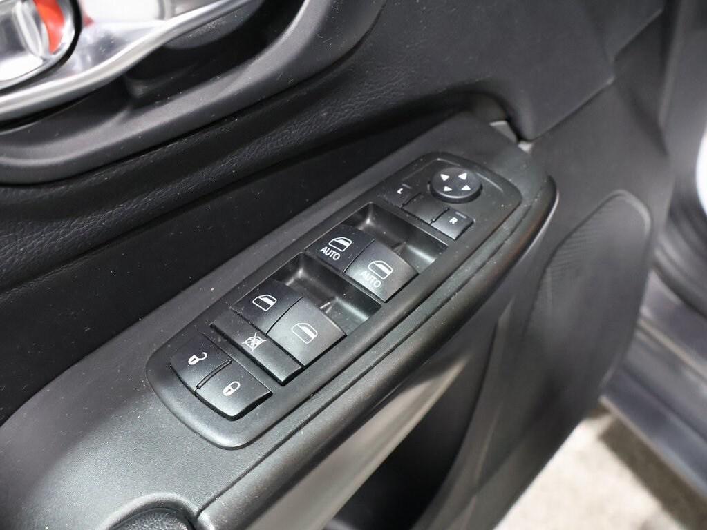 used 2019 Jeep Cherokee car, priced at $18,990