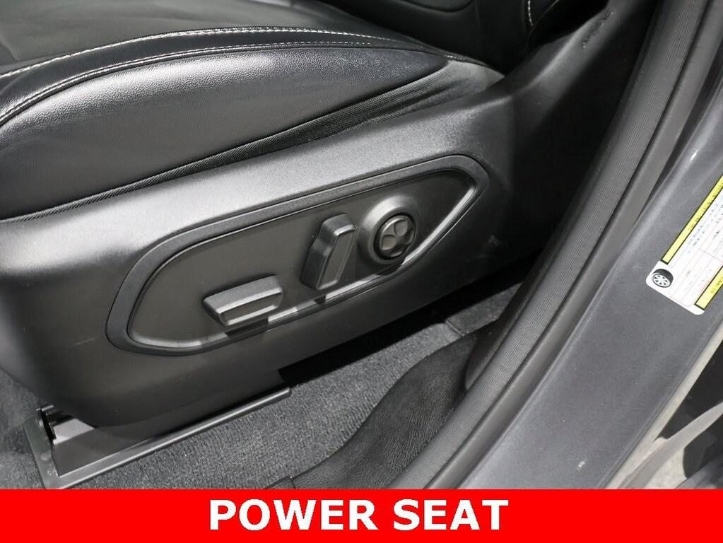 used 2022 Jeep Grand Cherokee car, priced at $32,333