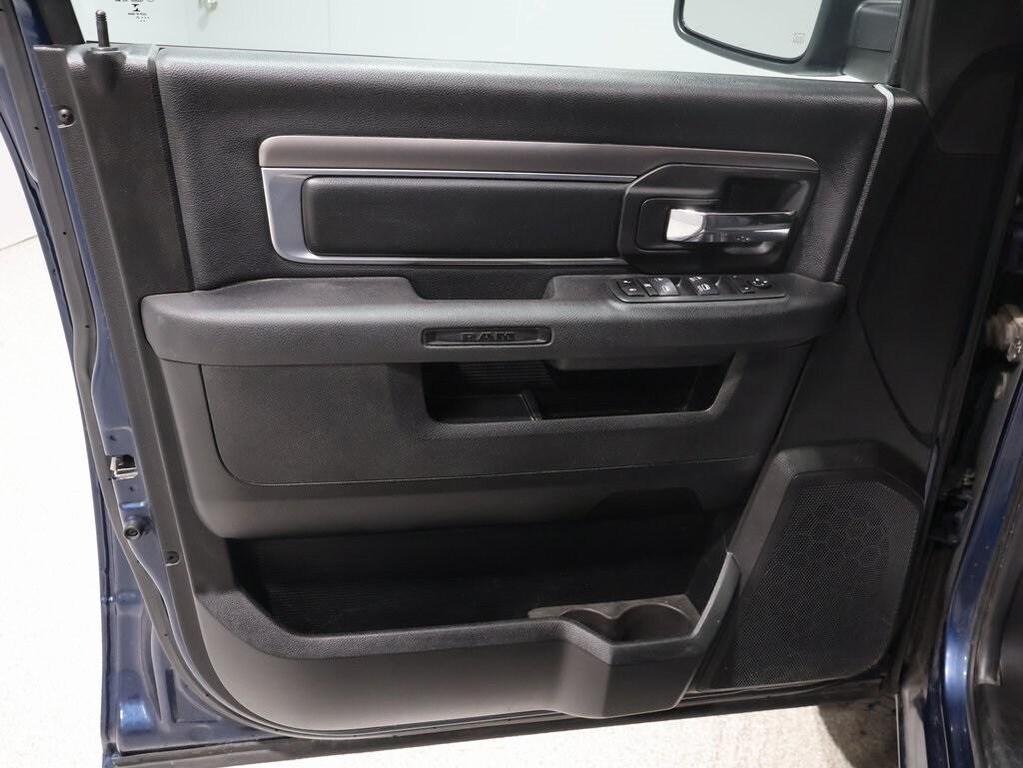 used 2021 Ram 1500 Classic car, priced at $25,000