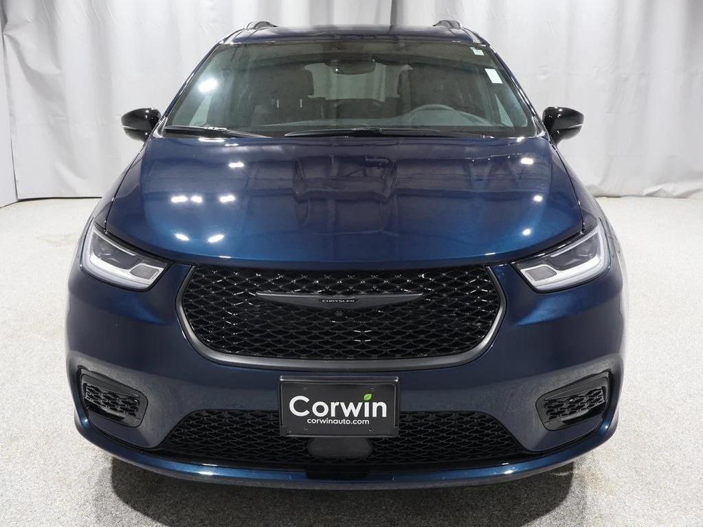 used 2024 Chrysler Pacifica car, priced at $42,500