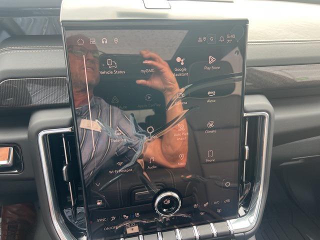 new 2025 GMC Yukon car