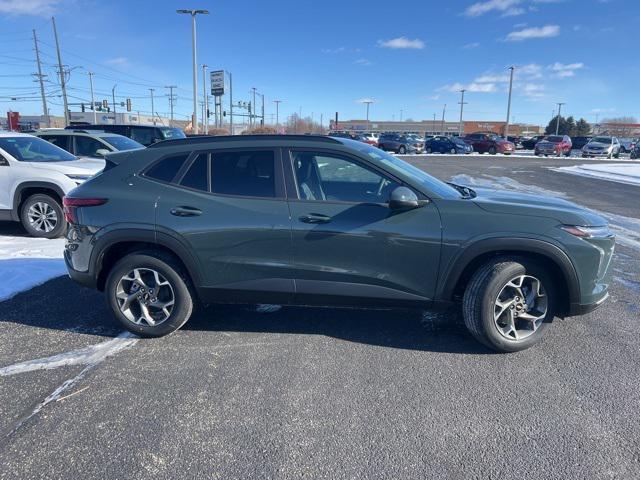 new 2025 Chevrolet Trax car