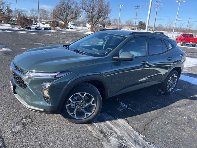 new 2025 Chevrolet Trax car