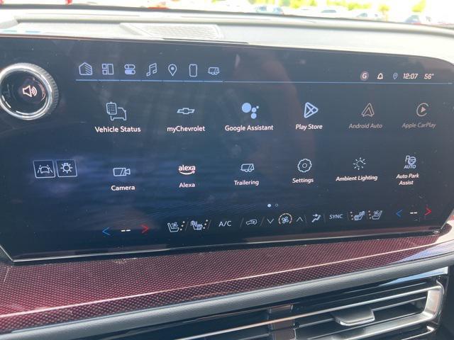new 2025 Chevrolet Traverse car