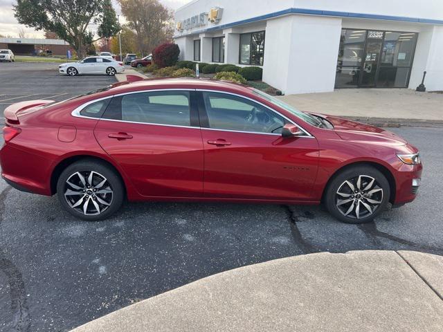 new 2025 Chevrolet Malibu car