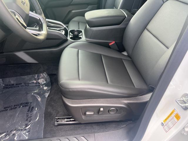 new 2025 Chevrolet Colorado car