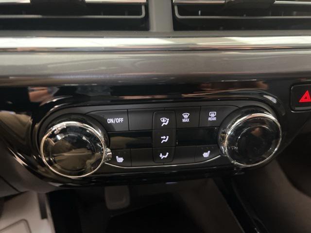 new 2025 Chevrolet Trax car