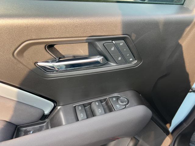 new 2025 Chevrolet Colorado car