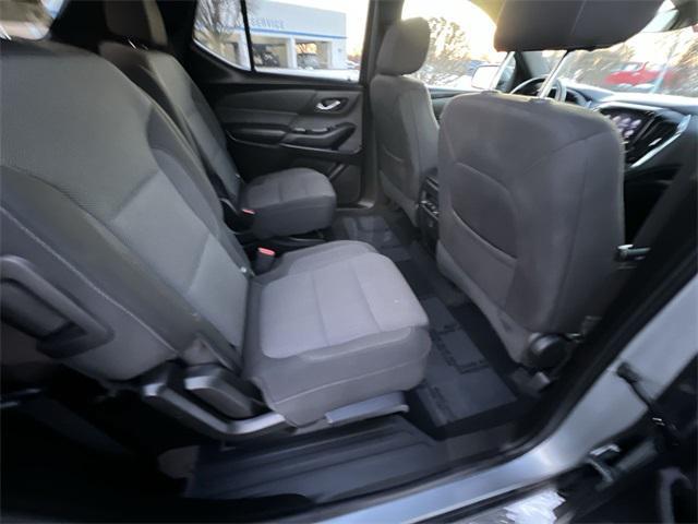 used 2023 Chevrolet Traverse car, priced at $31,897