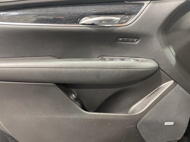 used 2022 Cadillac XT5 car, priced at $33,989