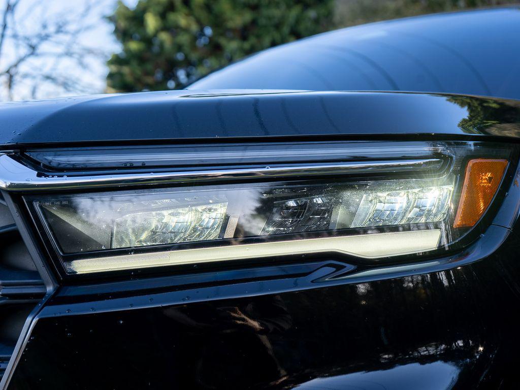 used 2023 Honda Pilot car, priced at $40,997