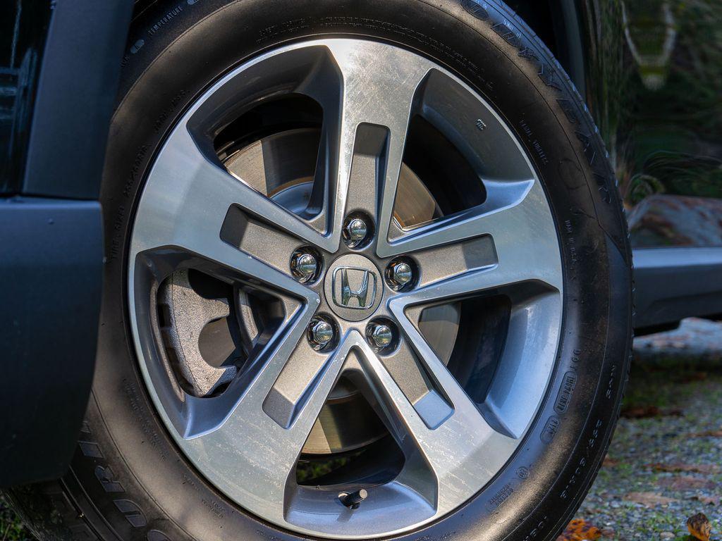 used 2023 Honda Pilot car, priced at $40,997