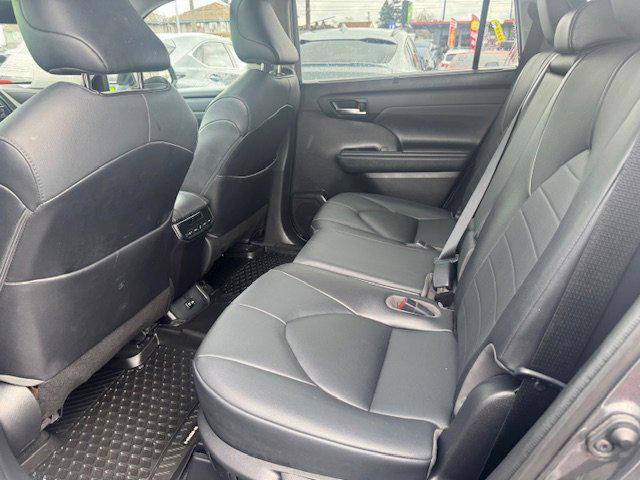 used 2021 Toyota Highlander car, priced at $37,989
