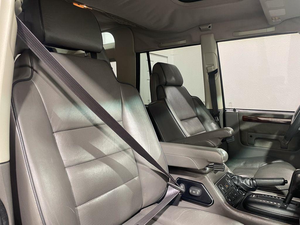 used 1999 Land Rover Discovery car, priced at $10,997