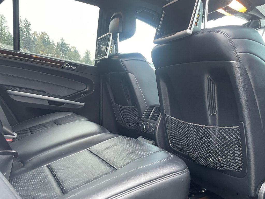 used 2010 Mercedes-Benz M-Class car, priced at $22,997