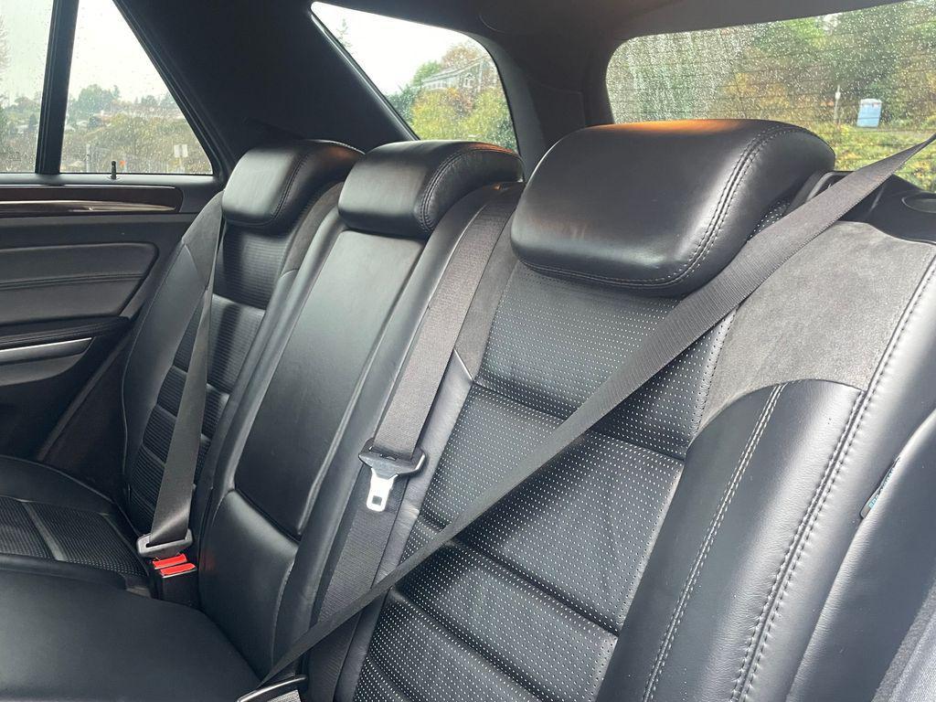 used 2010 Mercedes-Benz M-Class car, priced at $22,997