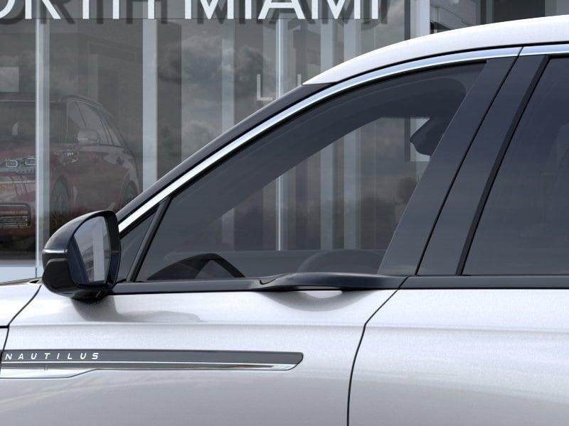 new 2025 Lincoln Nautilus car, priced at $48,574