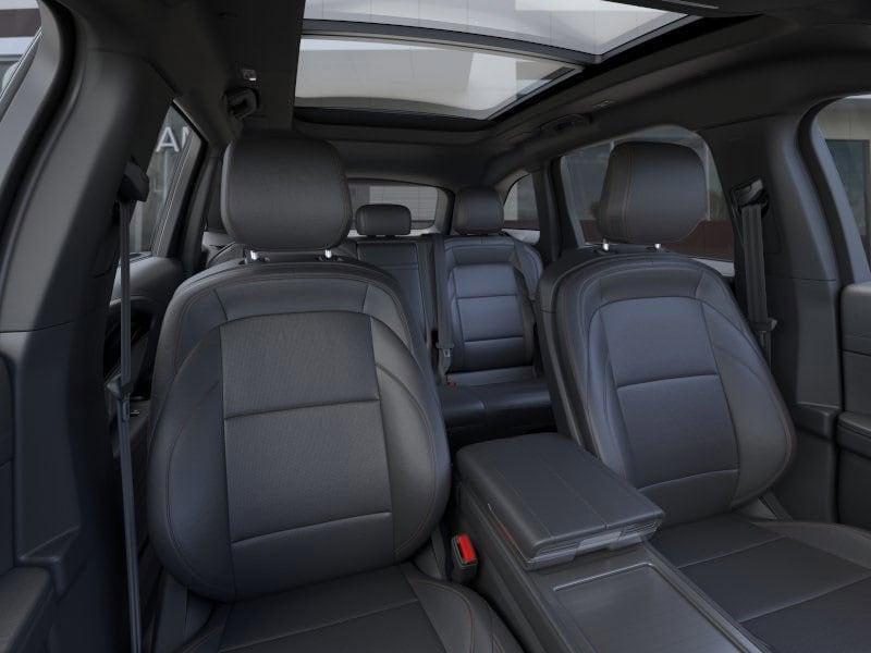 new 2025 Lincoln Nautilus car, priced at $57,423