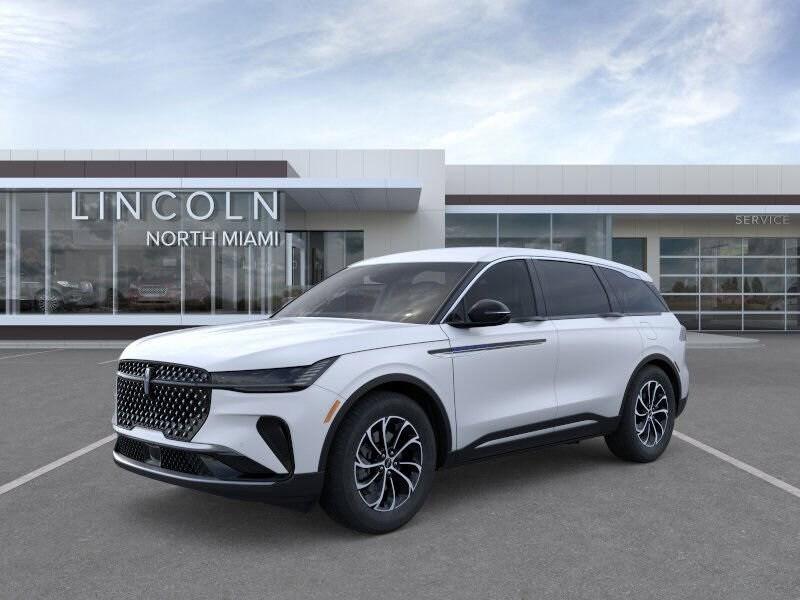 new 2025 Lincoln Nautilus car, priced at $53,606