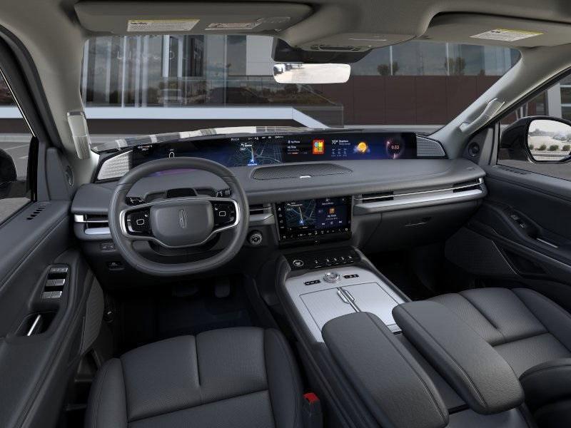 new 2025 Lincoln Navigator car, priced at $102,175