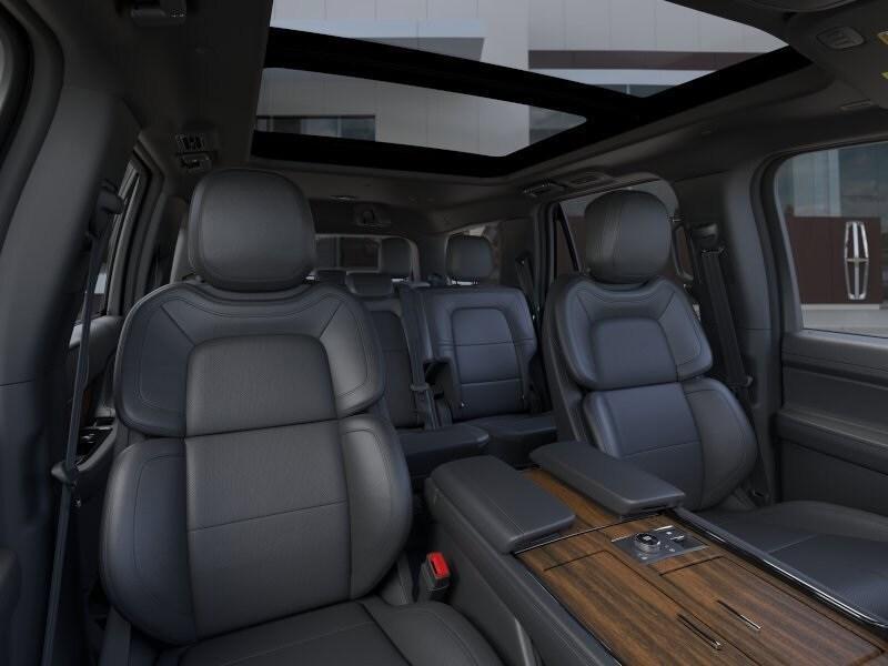 new 2024 Lincoln Navigator car, priced at $85,105