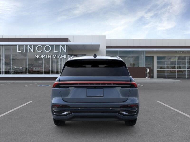 new 2025 Lincoln Nautilus car, priced at $61,429