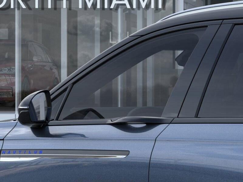 new 2025 Lincoln Nautilus car, priced at $61,429