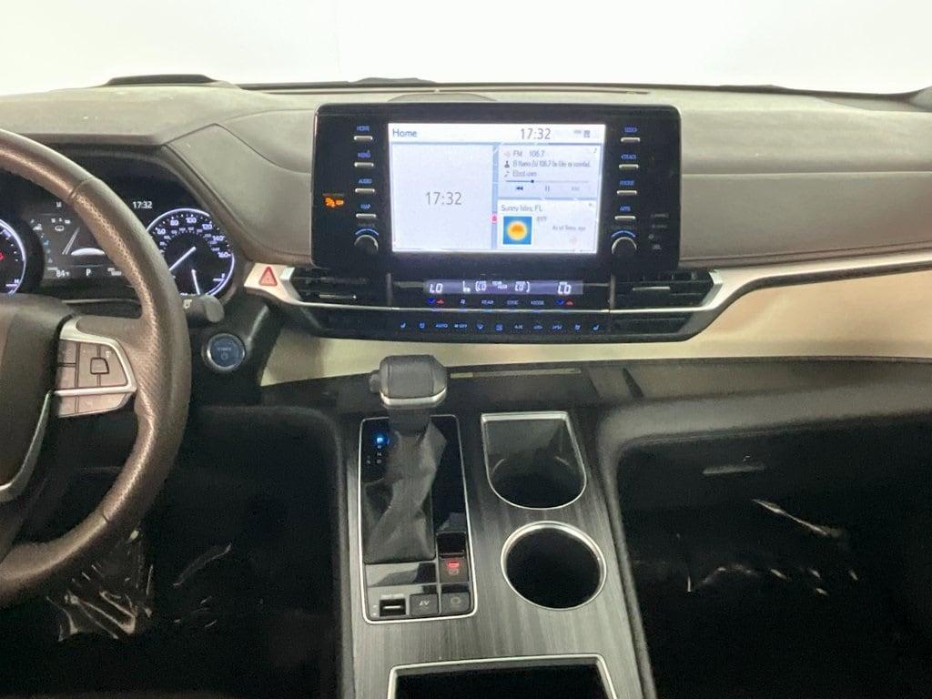 used 2022 Toyota Sienna car, priced at $46,492