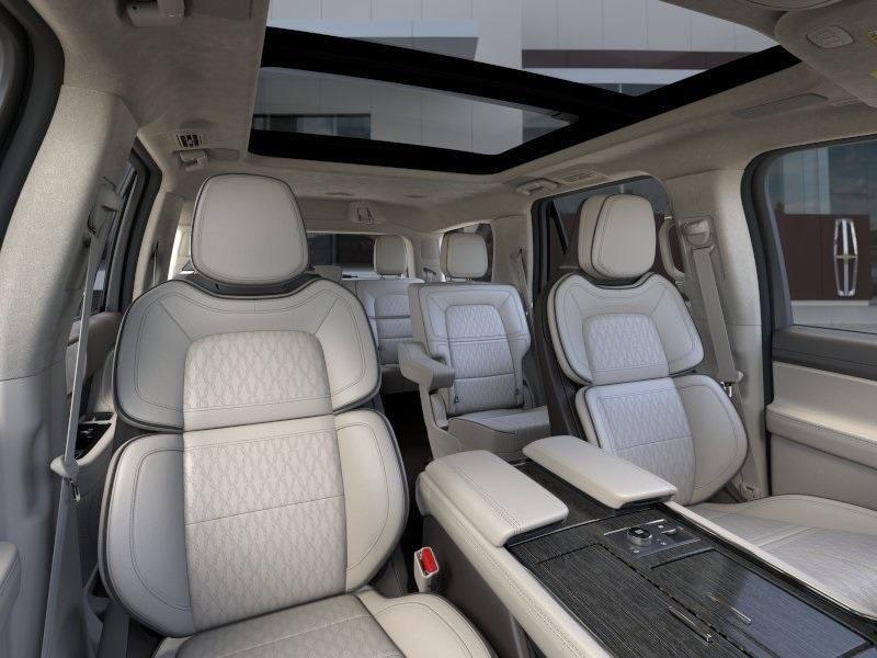 new 2024 Lincoln Navigator car, priced at $111,570