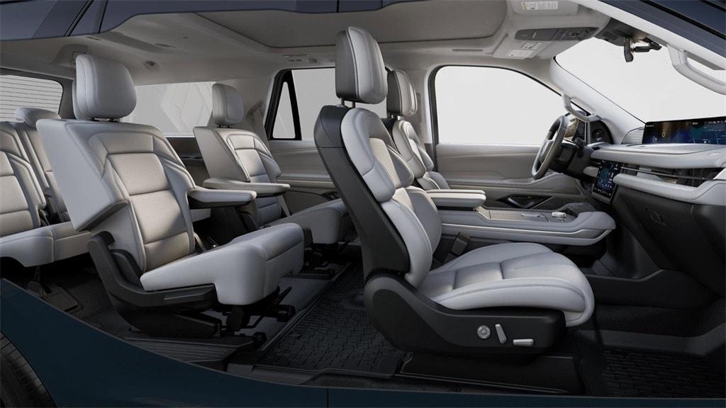 new 2025 Lincoln Navigator car, priced at $103,935