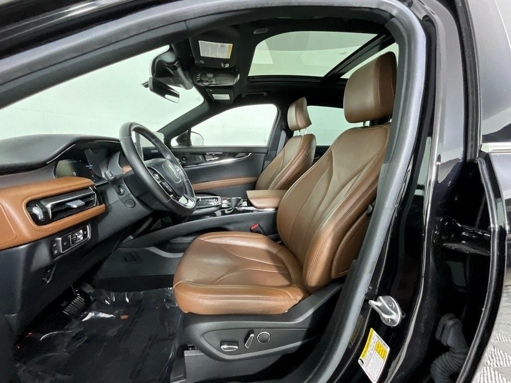 used 2023 Lincoln Nautilus car, priced at $36,997