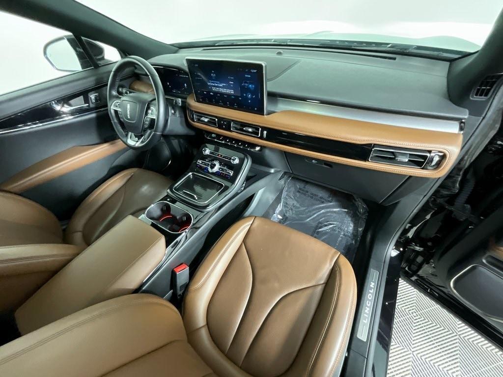 used 2023 Lincoln Nautilus car, priced at $35,992