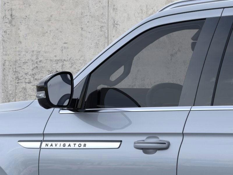 new 2025 Lincoln Navigator L car, priced at $105,730