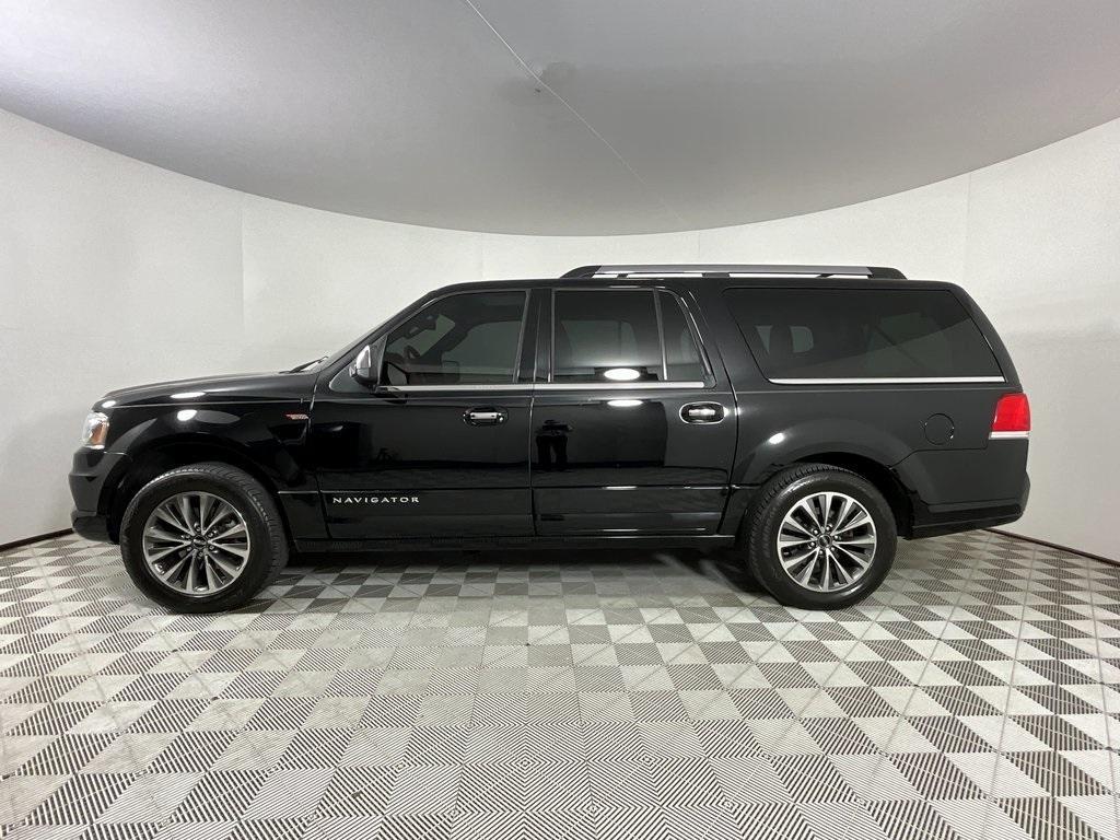 used 2016 Lincoln Navigator L car, priced at $13,695