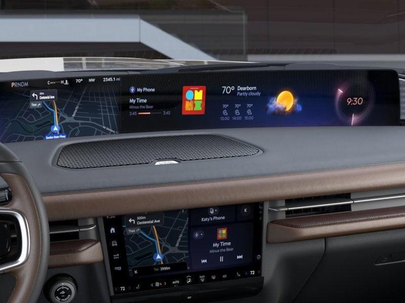 new 2025 Lincoln Navigator car, priced at $105,230