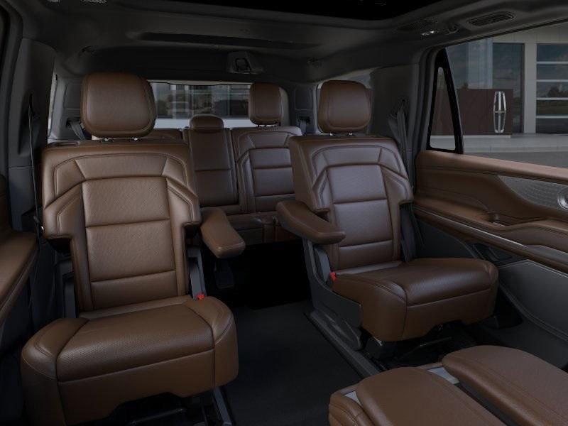 new 2025 Lincoln Navigator car, priced at $105,230