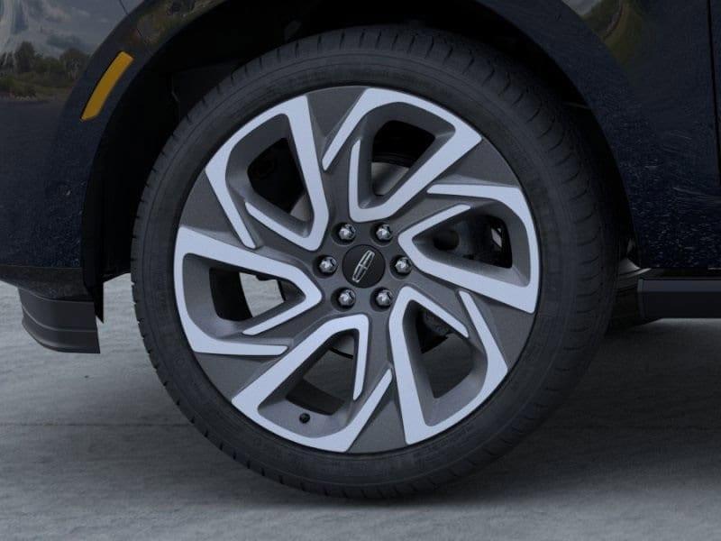 new 2025 Lincoln Navigator car, priced at $105,230