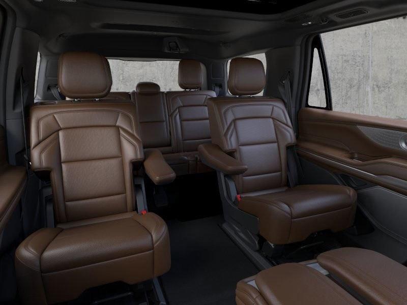 new 2025 Lincoln Navigator car, priced at $102,940