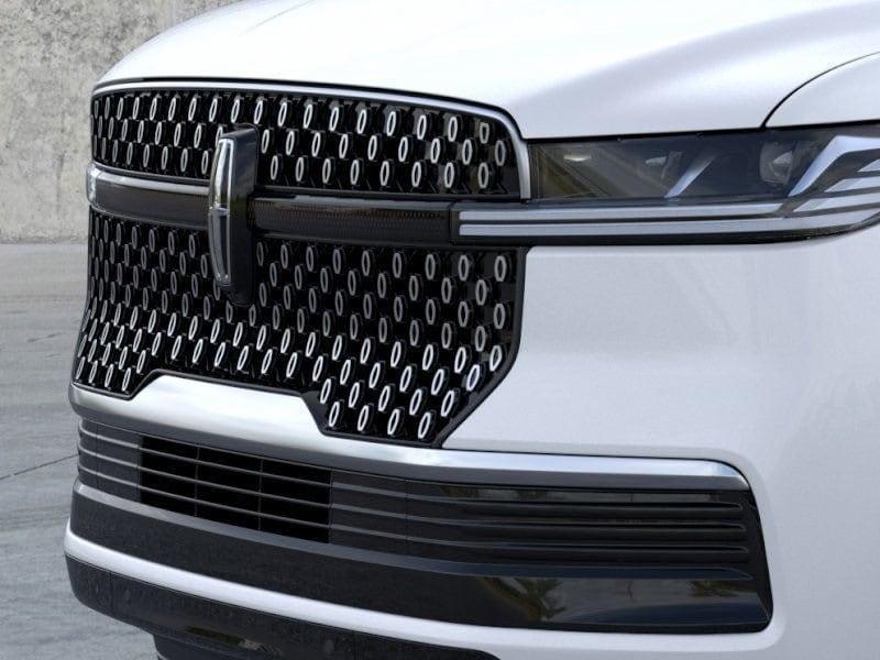 new 2025 Lincoln Navigator car, priced at $102,940