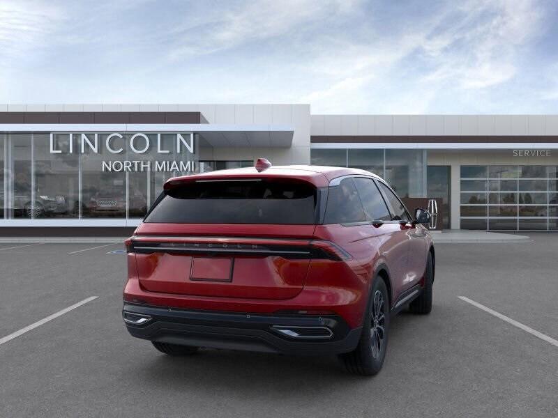 new 2025 Lincoln Nautilus car, priced at $49,204