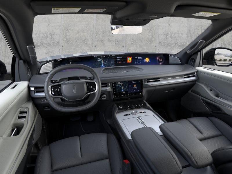new 2025 Lincoln Navigator car, priced at $107,435