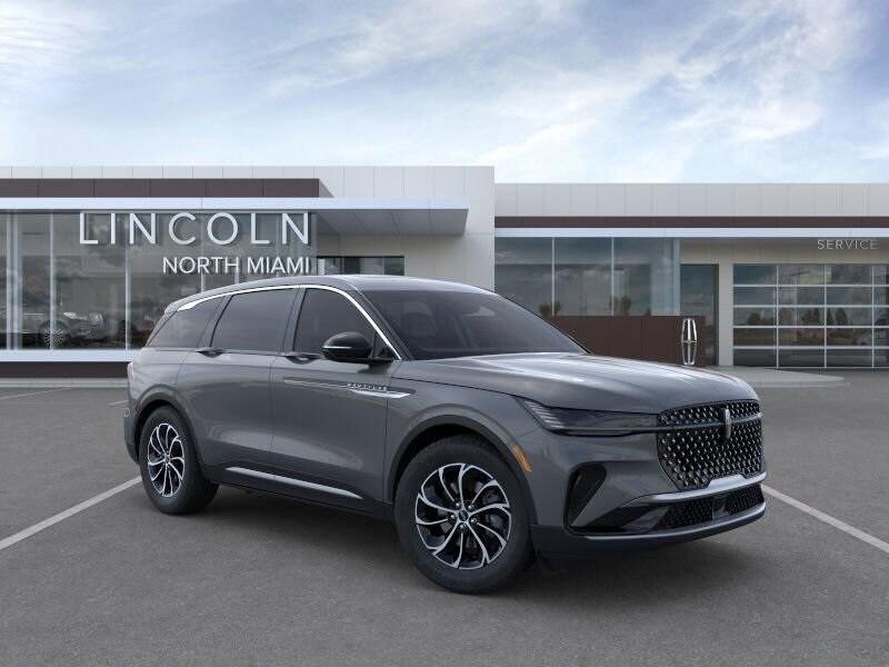 new 2025 Lincoln Nautilus car, priced at $53,223