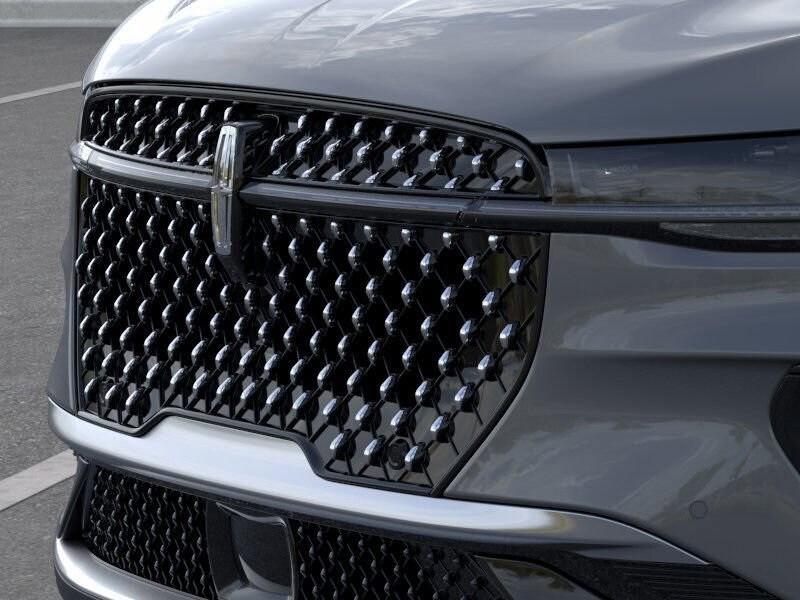 new 2025 Lincoln Nautilus car, priced at $53,223